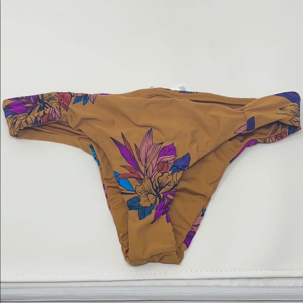 Bikini bottom